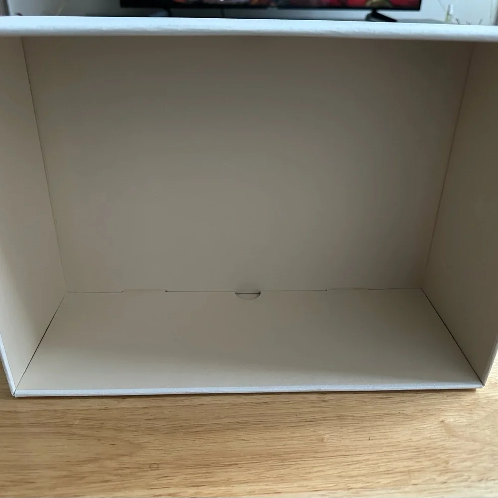 Louis Vuitton White and Red Cherry Box - Picture 3 of 5